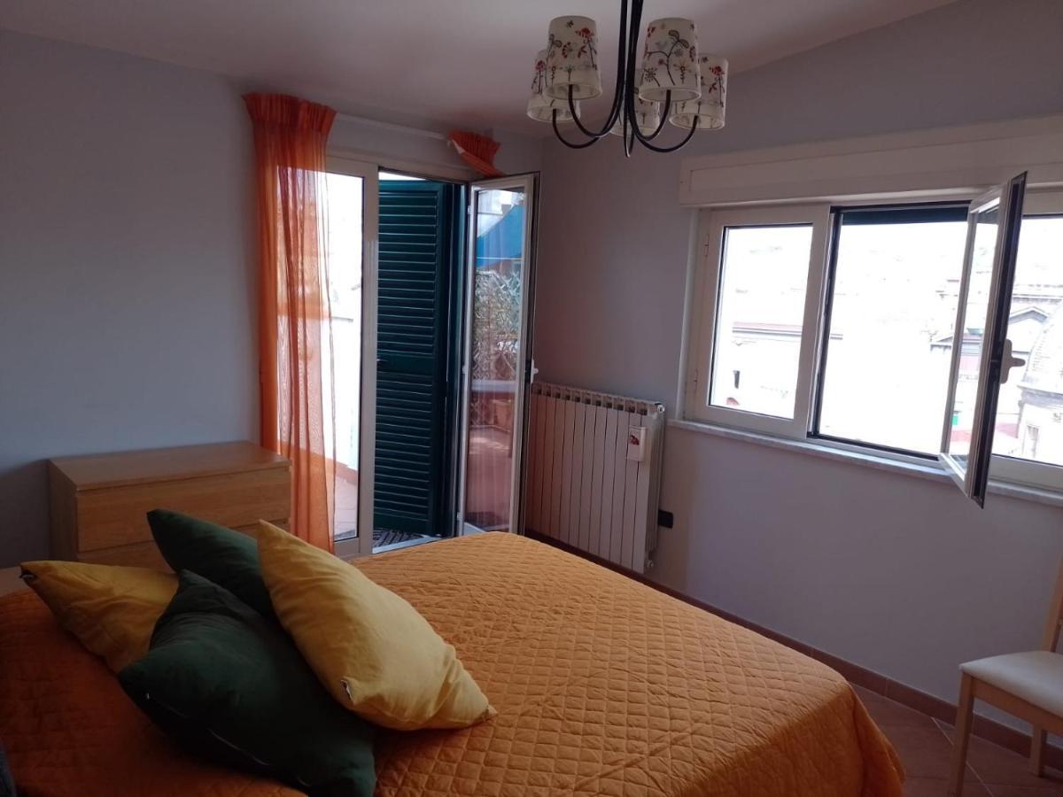 Uno Sguardo Sui Tetti Apartment เนเปิลส์ ภายนอก รูปภาพ